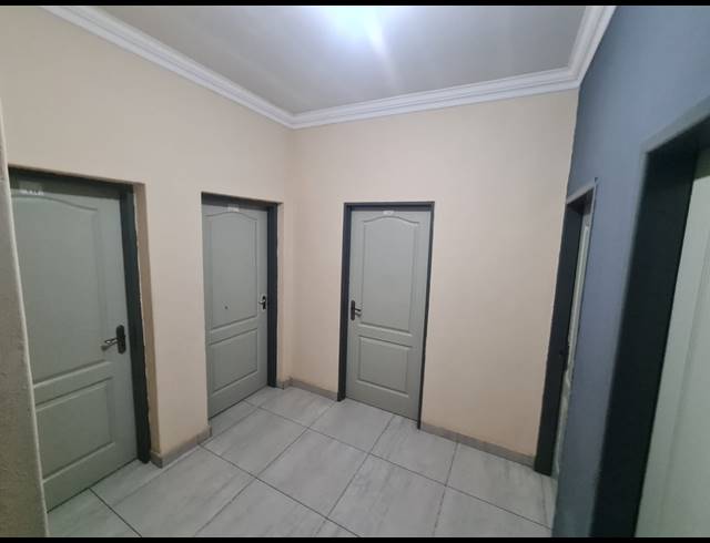 12 BEDROOM HOUSE FOR SALE IN BEDWORTH PARK